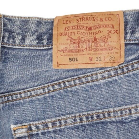 Vintage Levi’s 501 Button Fly Jeans Made in USA W31 L32 Light Wash - Picture 5 of 5
